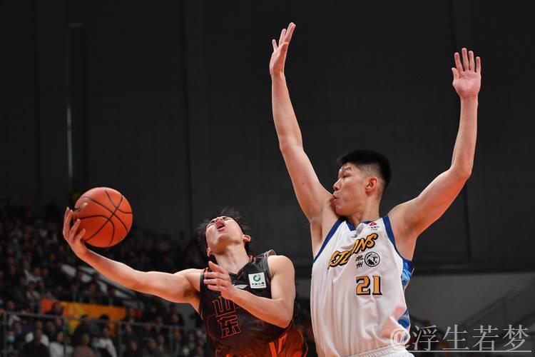 辽宁本钢对阵浙江方兴渡:胡金秋精彩瞬间(5月1日) 辽宁本钢对阵浙江方兴渡:胡金秋精彩瞬间(5月1日)